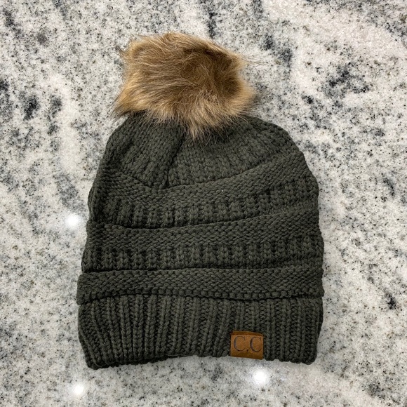 CC POM POM STYLE BEANIE! - Picture 2 of 3